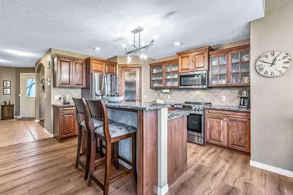 MLS® A2261486 - 40 Sheep River Cove  in Sheep River Ridge Okotoks, Residential