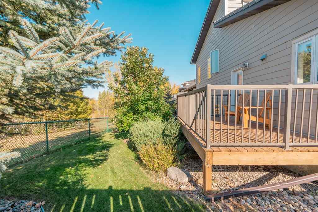 MLS® A2261488 - 609 Sunridge Crescent W in Sunridge Lethbridge, Residential
