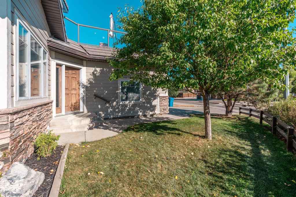 MLS® A2261488 - 609 Sunridge Crescent W in Sunridge Lethbridge, Residential