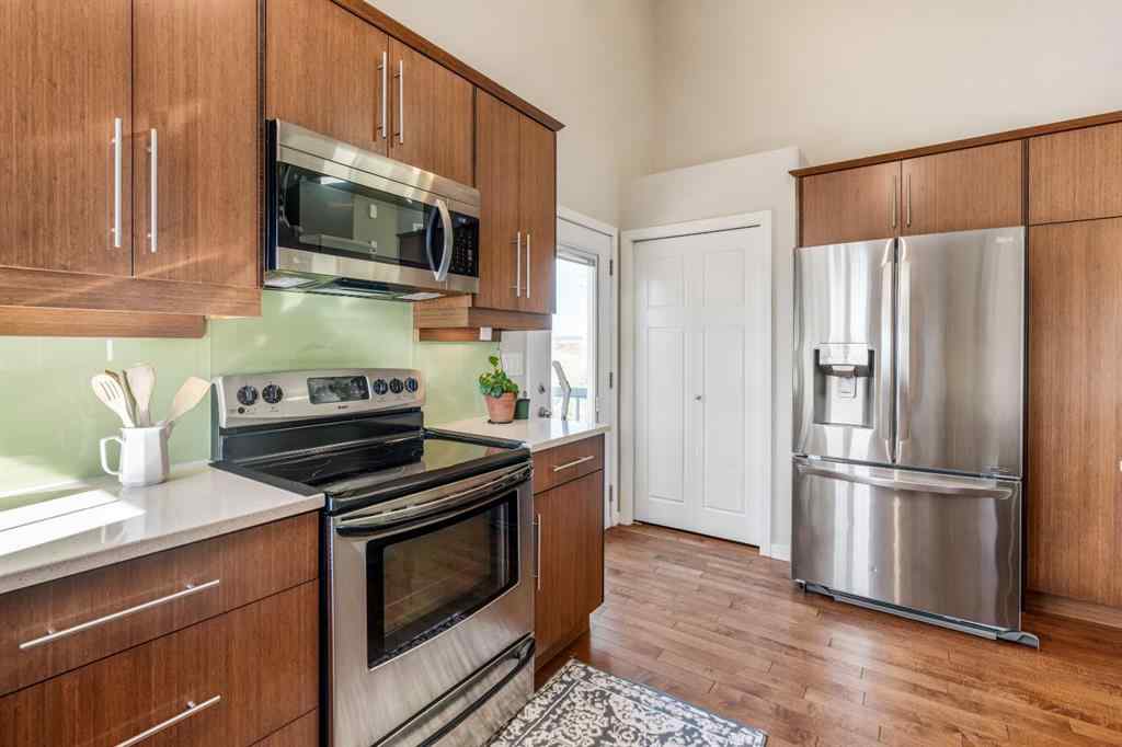 MLS® A2261488 - 609 Sunridge Crescent W in Sunridge Lethbridge, Residential