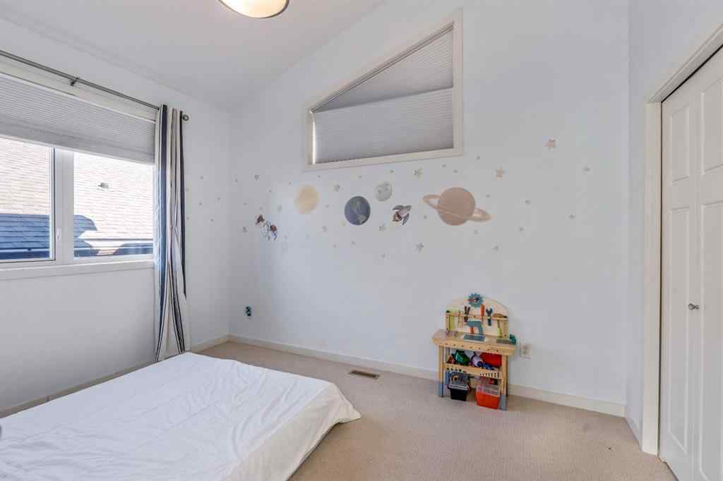 MLS® A2261488 - 609 Sunridge Crescent W in Sunridge Lethbridge, Residential