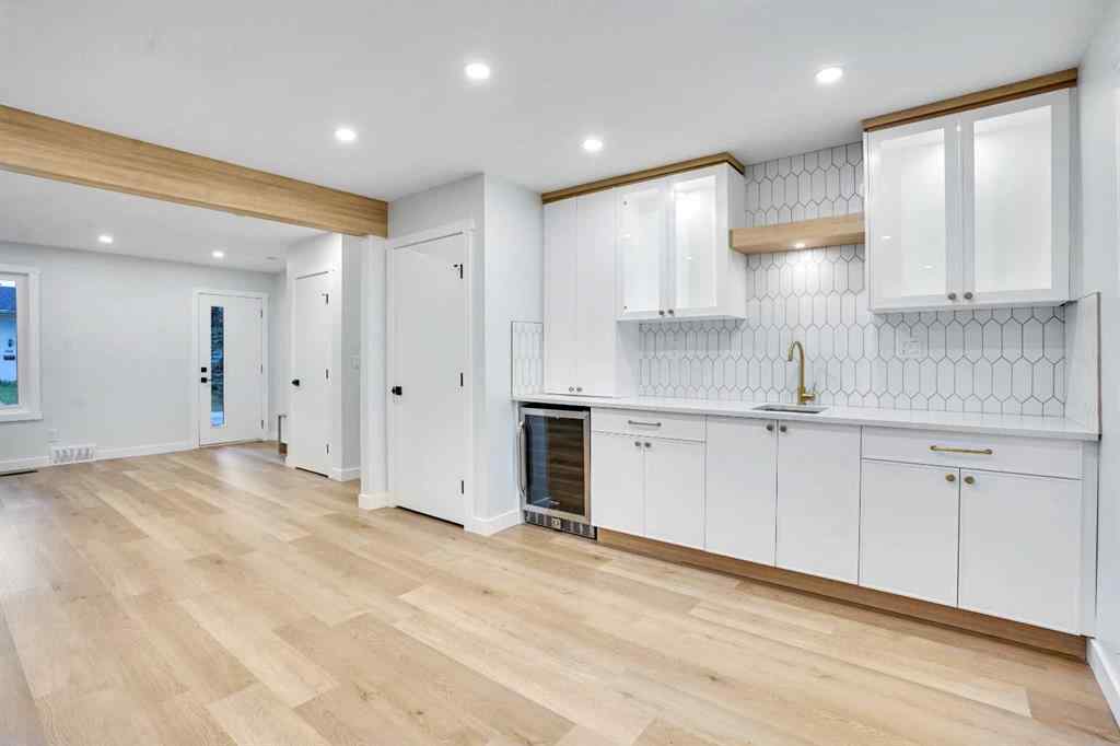 MLS® A2261491 - 111 Allandale Close SE in Acadia Calgary, Residential