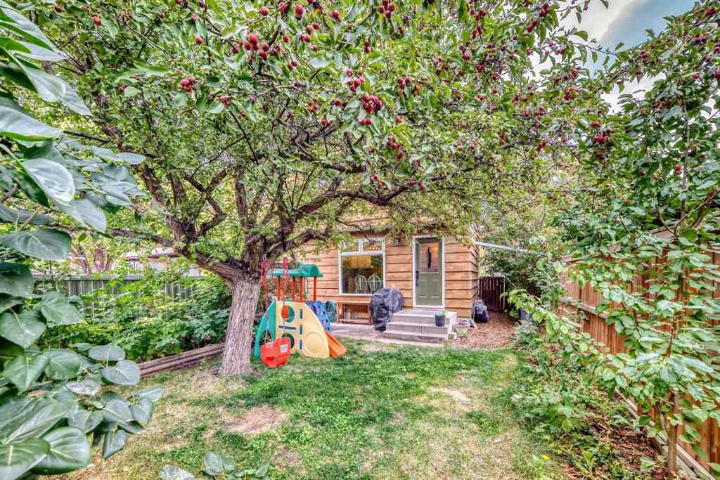 MLS® A2261494 - 6739 Coach Hill Road SW in Coach Hill Calgary, Residential