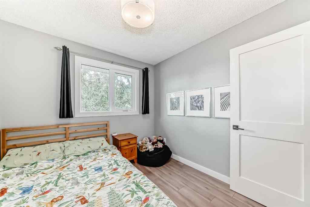 MLS® A2261494 - 6739 Coach Hill Road SW in Coach Hill Calgary, Residential