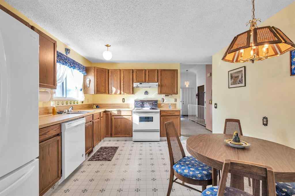 MLS® A2261496 - 183 Cedardale Place SW in Cedarbrae Calgary, Residential