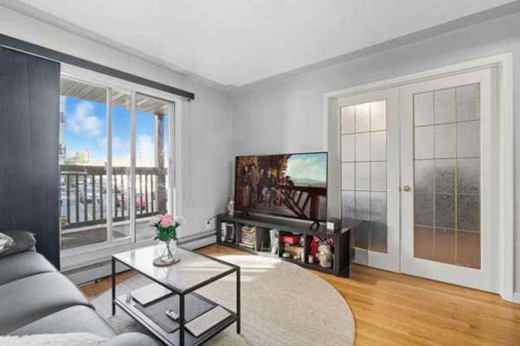 MLS® A2261497 - Unit #206 104 24 Avenue SW in Mission Calgary, Residential