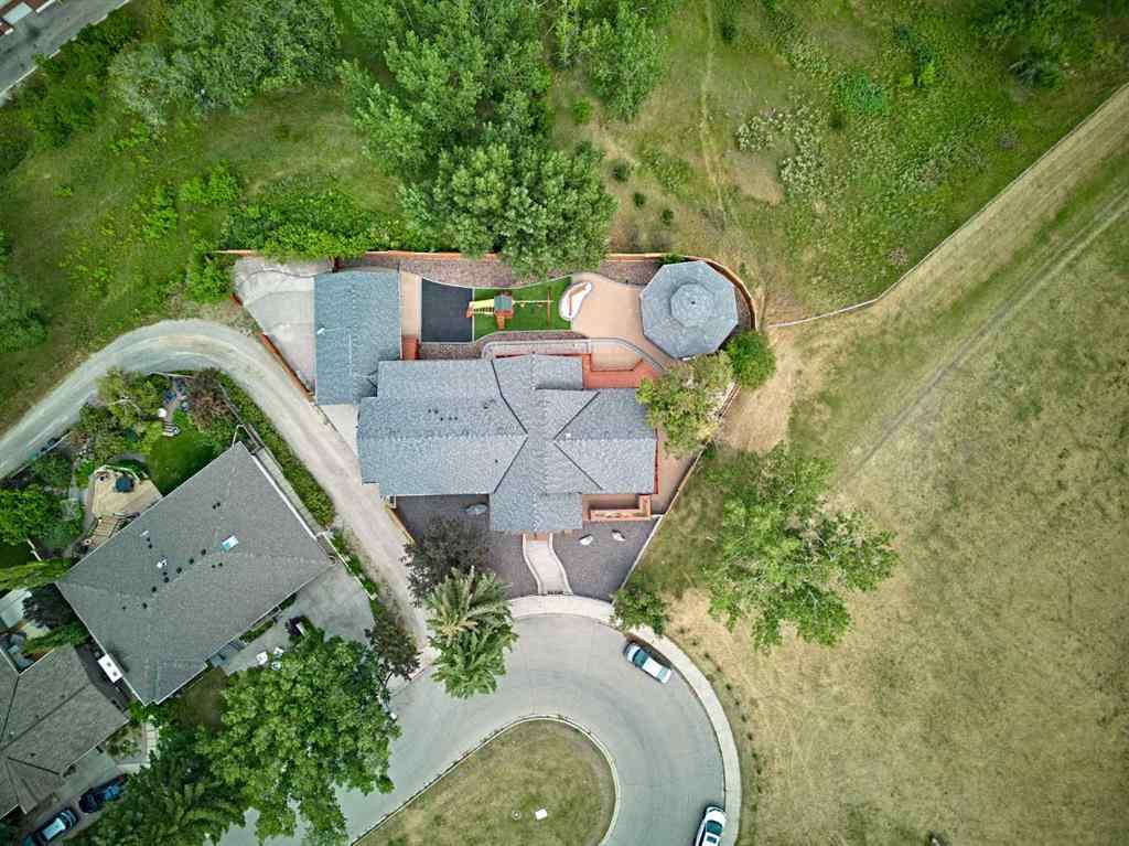 MLS® A2261499 - 1661 St Andrews Place NW in St Andrews Heights Calgary, Residential