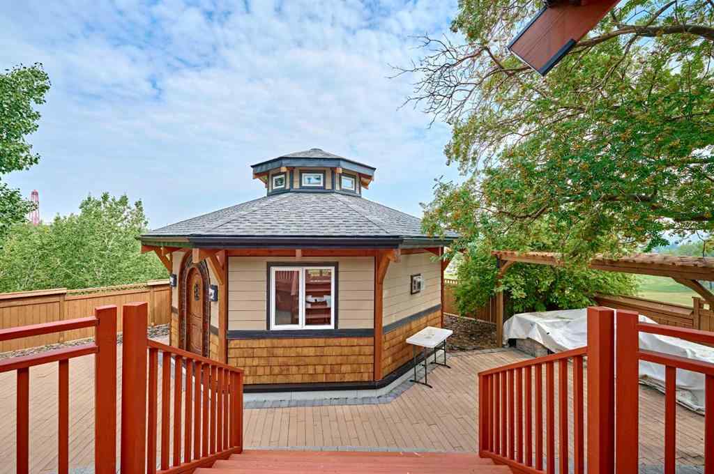 MLS® A2261499 - 1661 St Andrews Place NW in St Andrews Heights Calgary, Residential