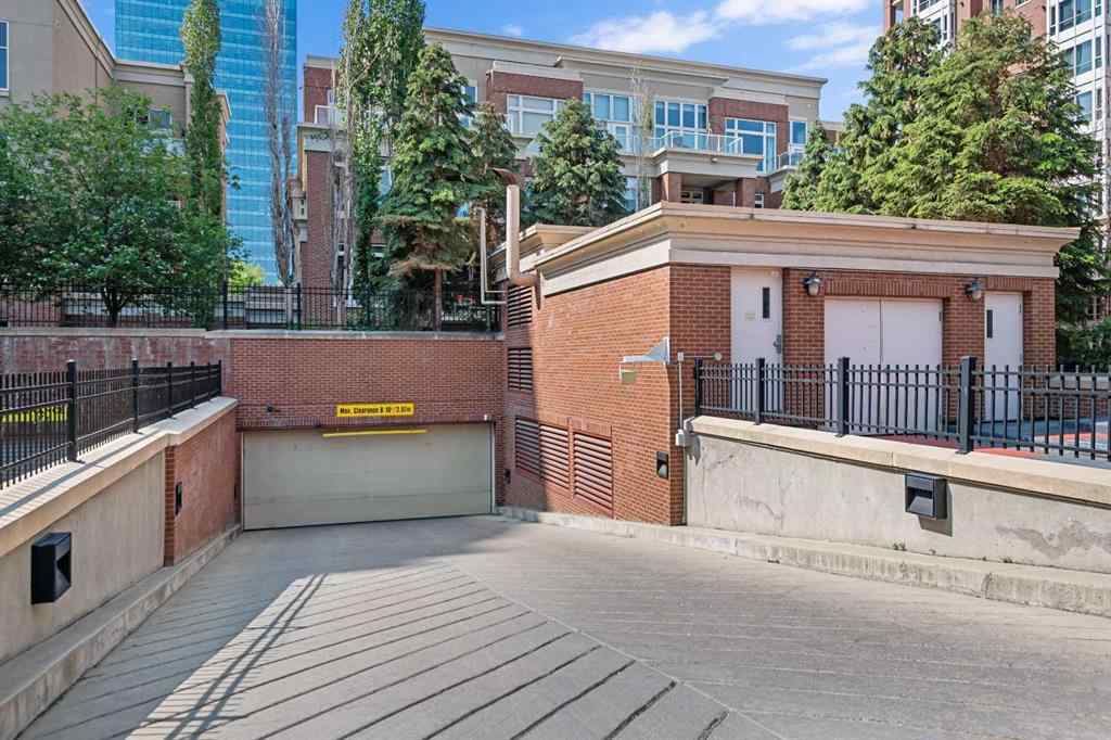 MLS® A2261502 - Unit #105 670 PRINCETON Way SW in Eau Claire Calgary, Residential