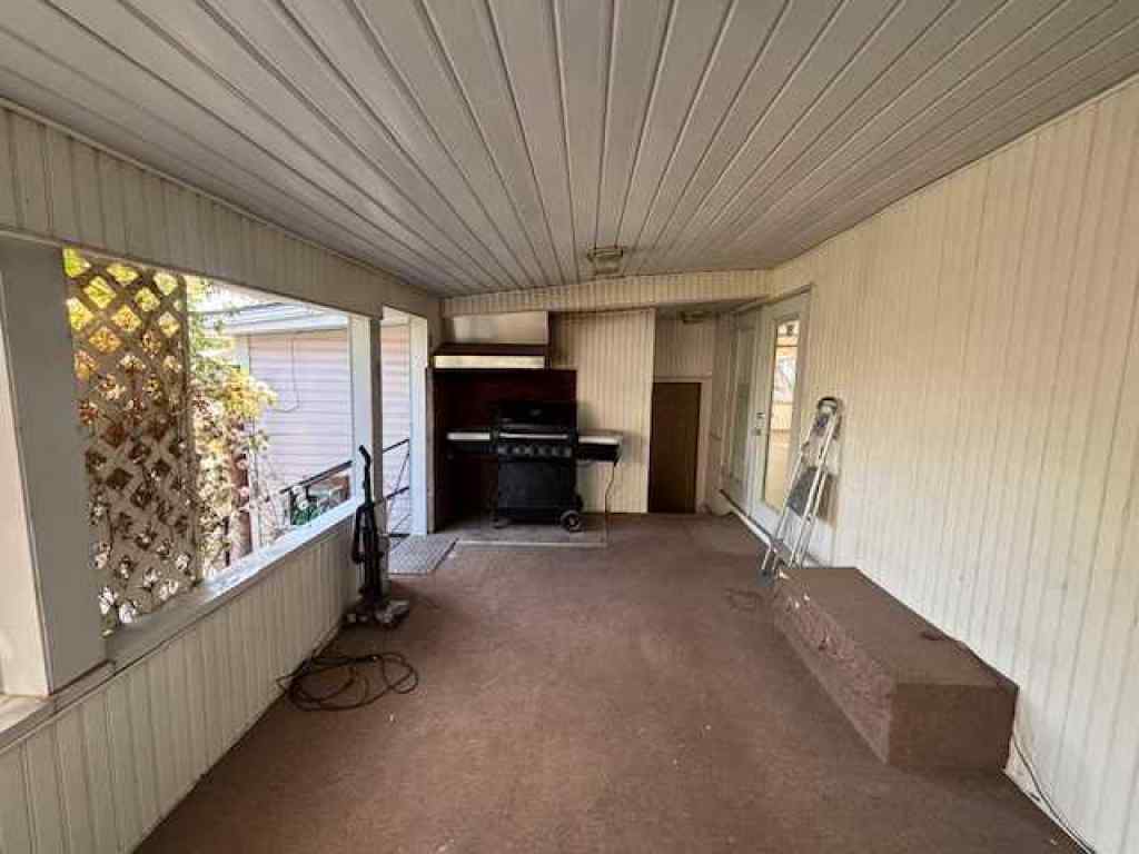 MLS® A2261504 - 15 Willow Road W in NONE Claresholm, Residential