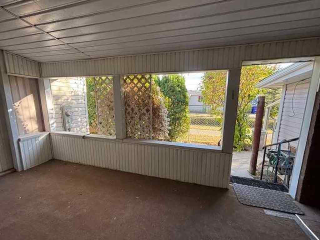 MLS® A2261504 - 15 Willow Road W in NONE Claresholm, Residential