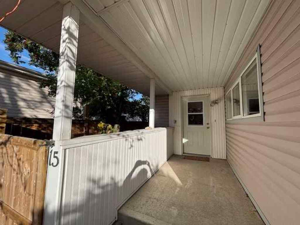 MLS® A2261504 - 15 Willow Road W in NONE Claresholm, Residential