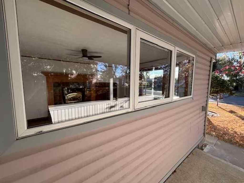 MLS® A2261504 - 15 Willow Road W in NONE Claresholm, Residential