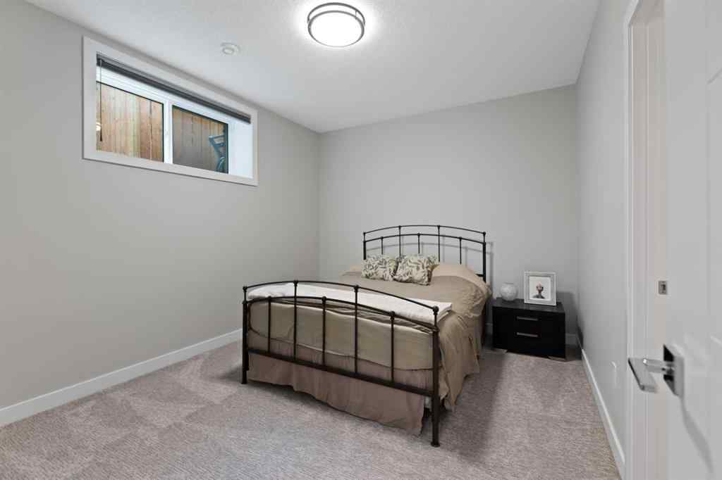 MLS® A2261505 - 3505 41 Street SW in Glenbrook Calgary, Residential