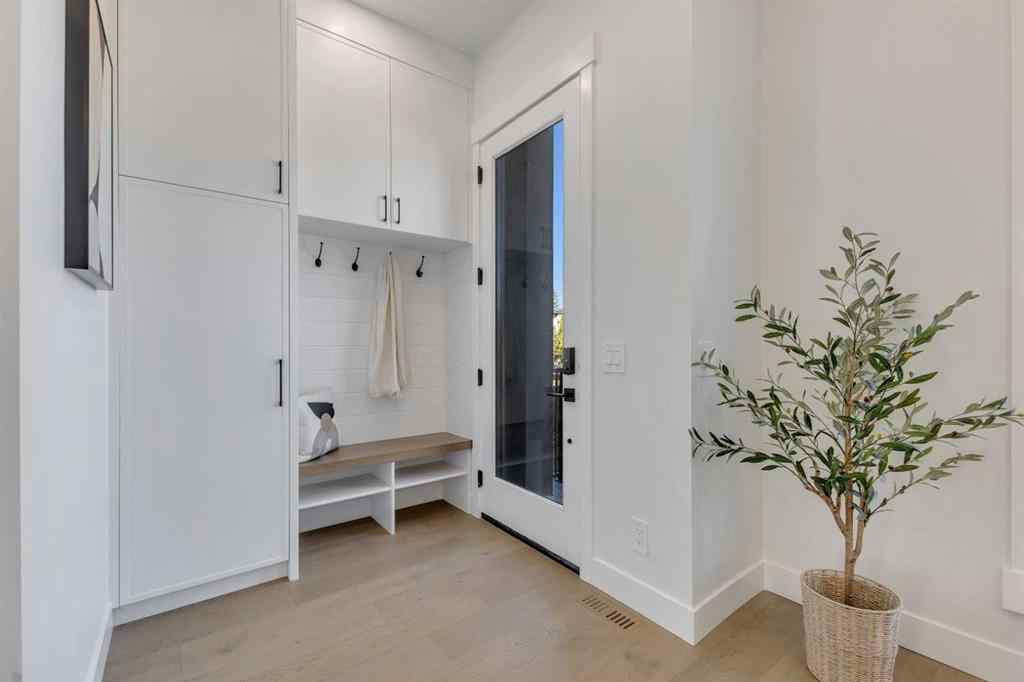 MLS® A2261515 - 2715 Cochrane Road NW in Banff Trail Calgary, Residential