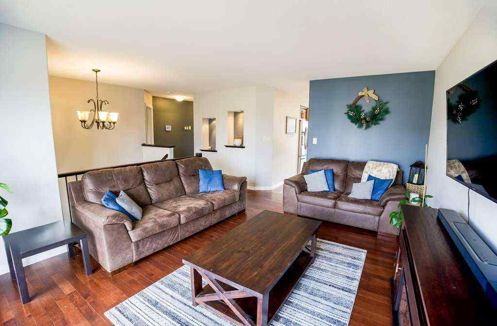 MLS® A2261518 - 6 Coachill Street  in Cottonwood Estates Blackfalds, Residential