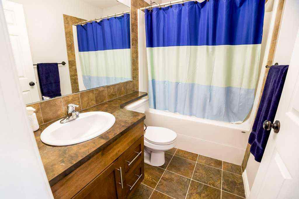 MLS® A2261518 - 6 Coachill Street  in Cottonwood Estates Blackfalds, Residential