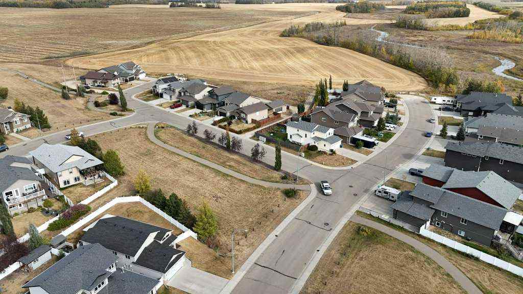 MLS® A2261518 - 6 Coachill Street  in Cottonwood Estates Blackfalds, Residential