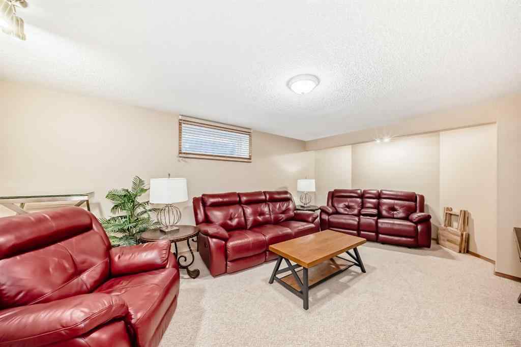 MLS® A2261519 - 1619 Thorburn Drive SE in Thorburn Airdrie, Residential