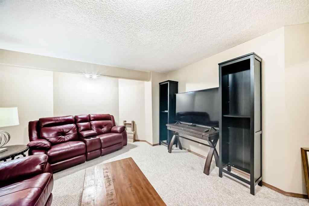 MLS® A2261519 - 1619 Thorburn Drive SE in Thorburn Airdrie, Residential
