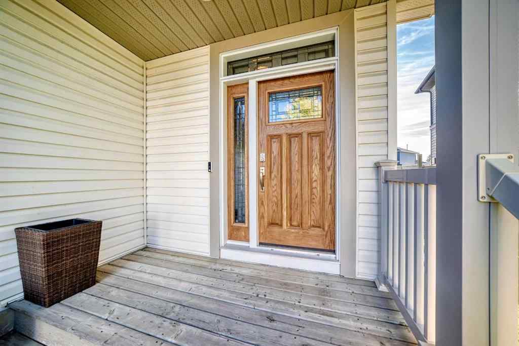 MLS® A2261519 - 1619 Thorburn Drive SE in Thorburn Airdrie, Residential