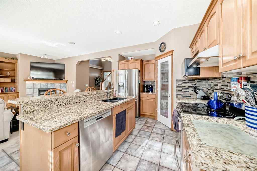 MLS® A2261519 - 1619 Thorburn Drive SE in Thorburn Airdrie, Residential