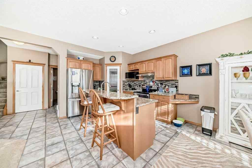 MLS® A2261519 - 1619 Thorburn Drive SE in Thorburn Airdrie, Residential