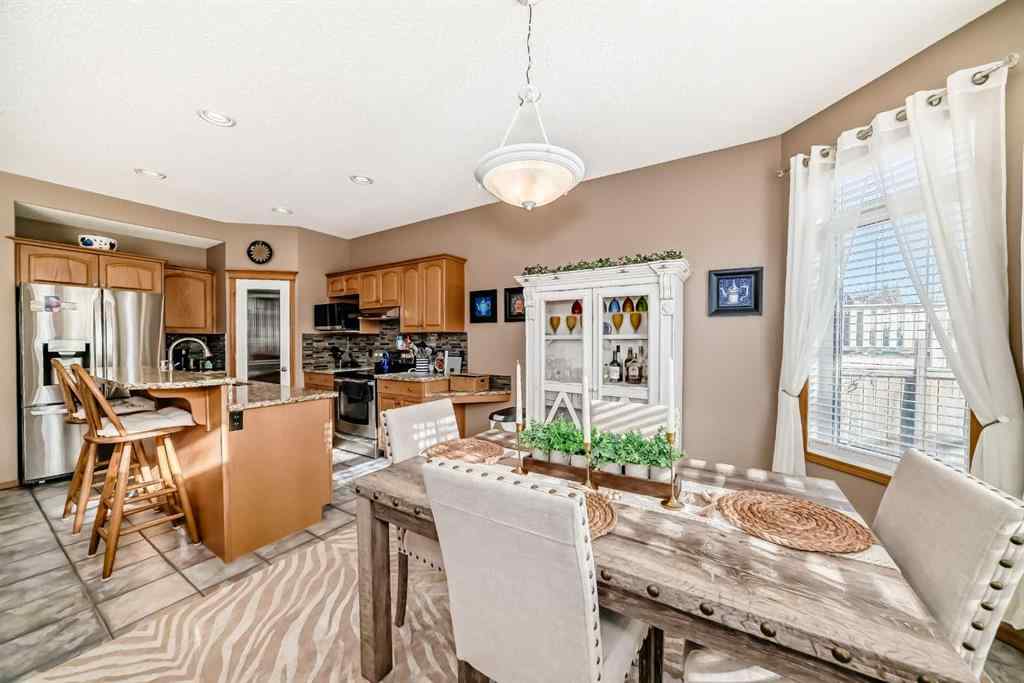 MLS® A2261519 - 1619 Thorburn Drive SE in Thorburn Airdrie, Residential