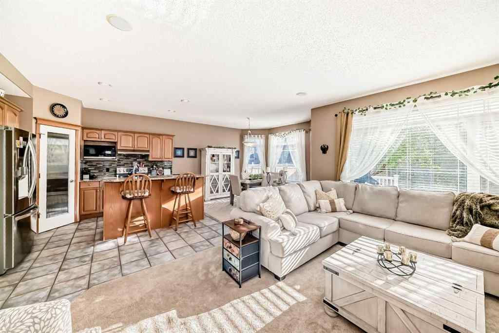 MLS® A2261519 - 1619 Thorburn Drive SE in Thorburn Airdrie, Residential