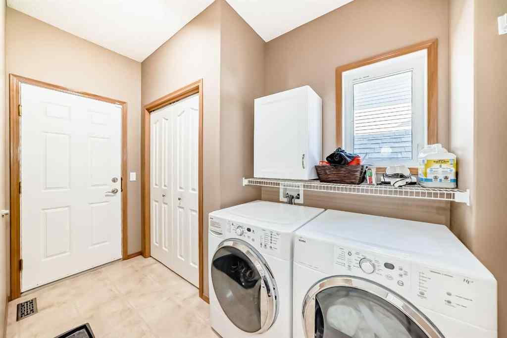 MLS® A2261519 - 1619 Thorburn Drive SE in Thorburn Airdrie, Residential