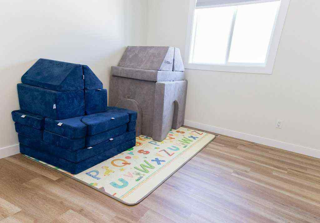 MLS® A2261521 - 7 Langford Crescent  in Lancaster Green Red Deer, Residential