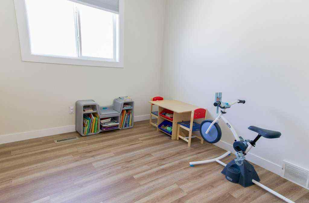 MLS® A2261521 - 7 Langford Crescent  in Lancaster Green Red Deer, Residential