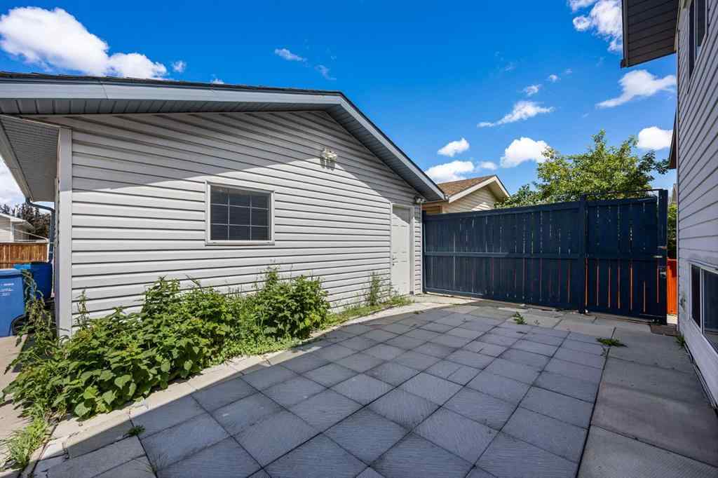 MLS® A2261525 - 187 Applebrook Circle SE in Applewood Park Calgary, Residential