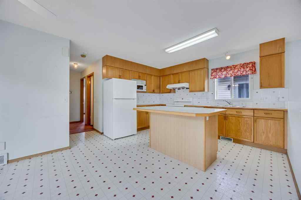 MLS® A2261525 - 187 Applebrook Circle SE in Applewood Park Calgary, Residential