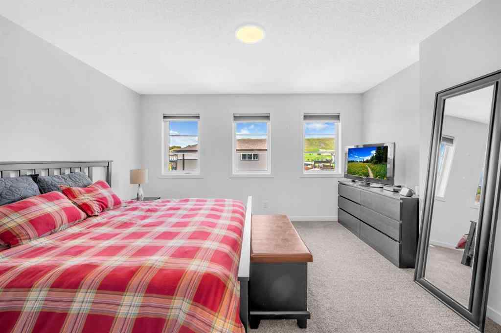 MLS® A2261527 - 18 Wolf Creek Rise SE in Wolf Willow Calgary, Residential