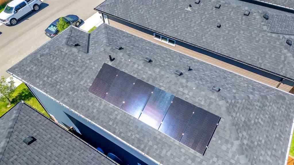 MLS® A2261527 - 18 Wolf Creek Rise SE in Wolf Willow Calgary, Residential