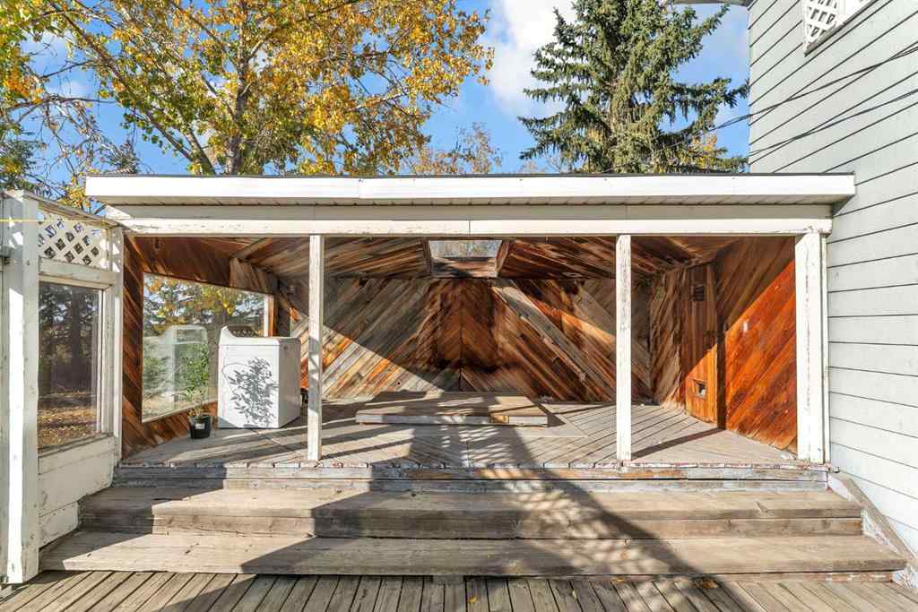 MLS® A2261533 - 233081 Glenmore View Road  in Glenmore Views Rural Rocky View County, Residential