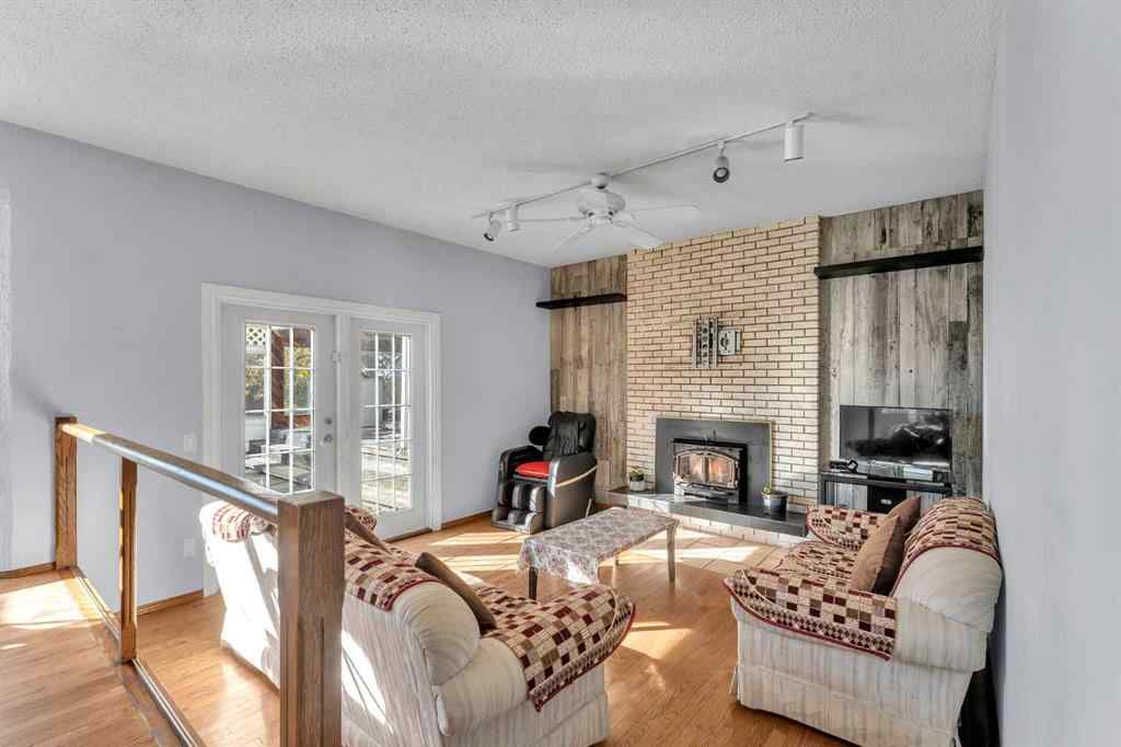 MLS® A2261533 - 233081 Glenmore View Road  in Glenmore Views Rural Rocky View County, Residential