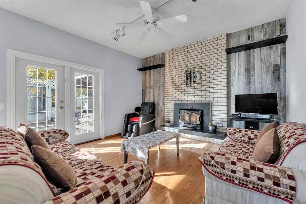 MLS® A2261533 - 233081 Glenmore View Road  in Glenmore Views Rural Rocky View County, Residential