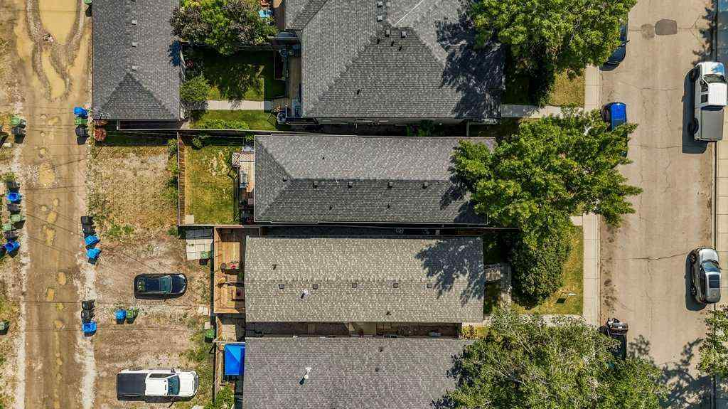 MLS® A2261534 - 7418 36 Avenue NW in Bowness Calgary, Residential