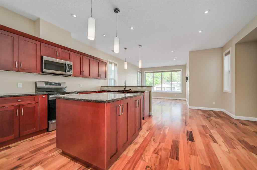 MLS® A2261534 - 7418 36 Avenue NW in Bowness Calgary, Residential