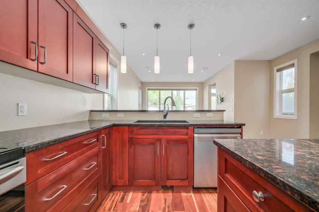 MLS® A2261534 - 7418 36 Avenue NW in Bowness Calgary, Residential