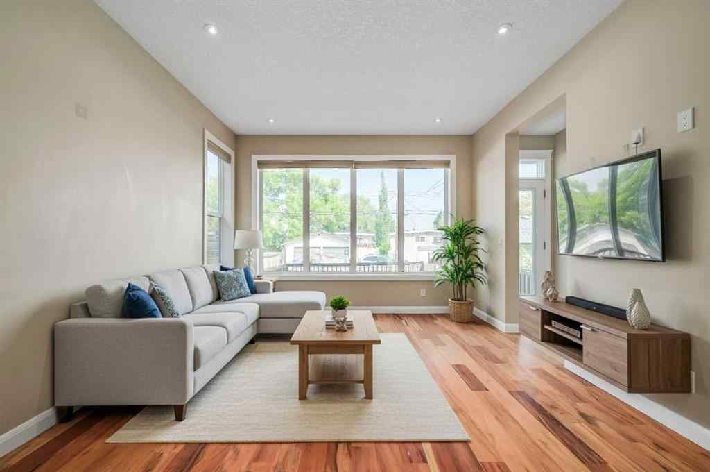 MLS® A2261534 - 7418 36 Avenue NW in Bowness Calgary, Residential