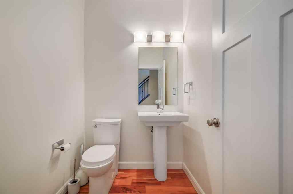 MLS® A2261534 - 7418 36 Avenue NW in Bowness Calgary, Residential