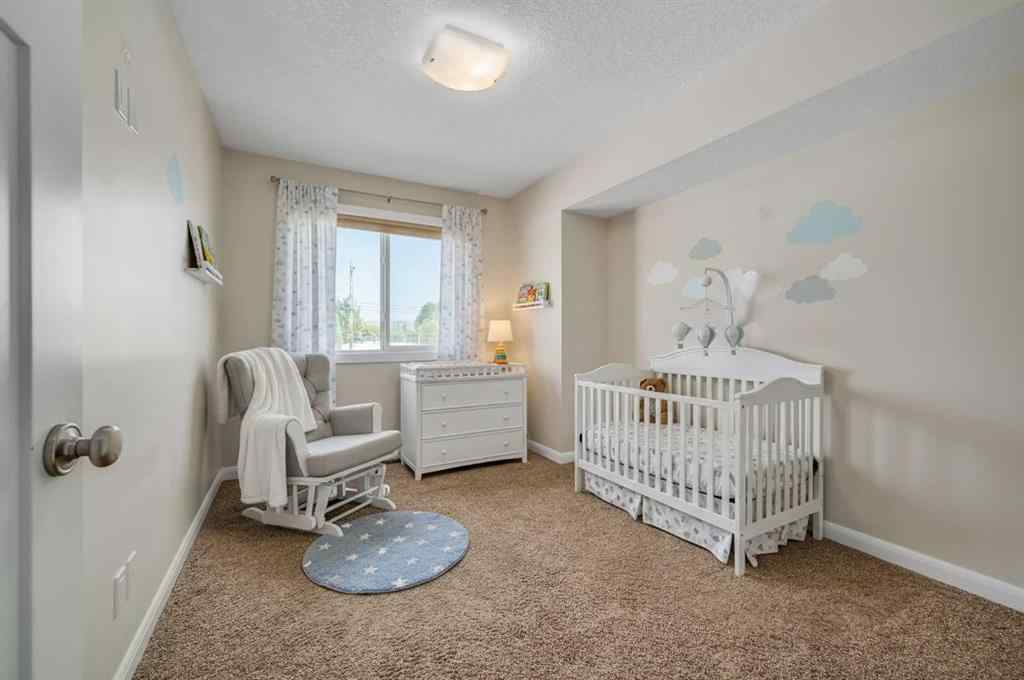 MLS® A2261534 - 7418 36 Avenue NW in Bowness Calgary, Residential