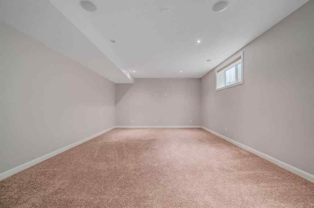 MLS® A2261534 - 7418 36 Avenue NW in Bowness Calgary, Residential