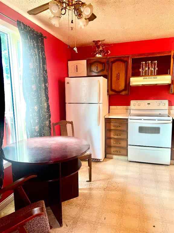 MLS® A2261546 - 1051 Fonda Court SE in Forest Heights Calgary, Residential