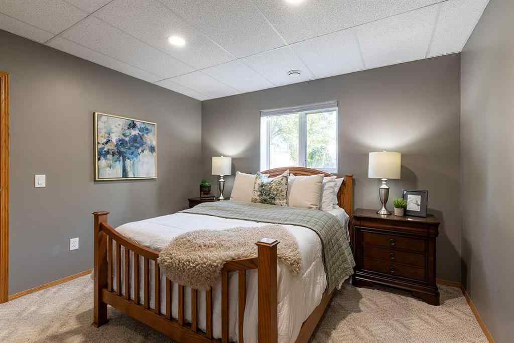 MLS® A2261552 - 58 Cottonwood Court SW in Cottonwood Medicine Hat, Residential