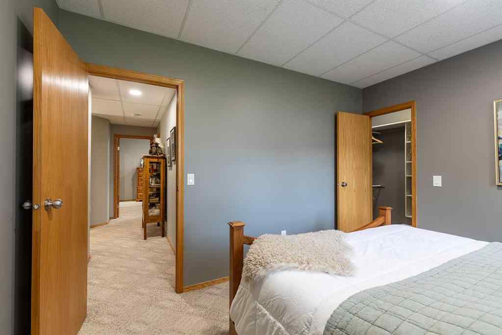 MLS® A2261552 - 58 Cottonwood Court SW in Cottonwood Medicine Hat, Residential