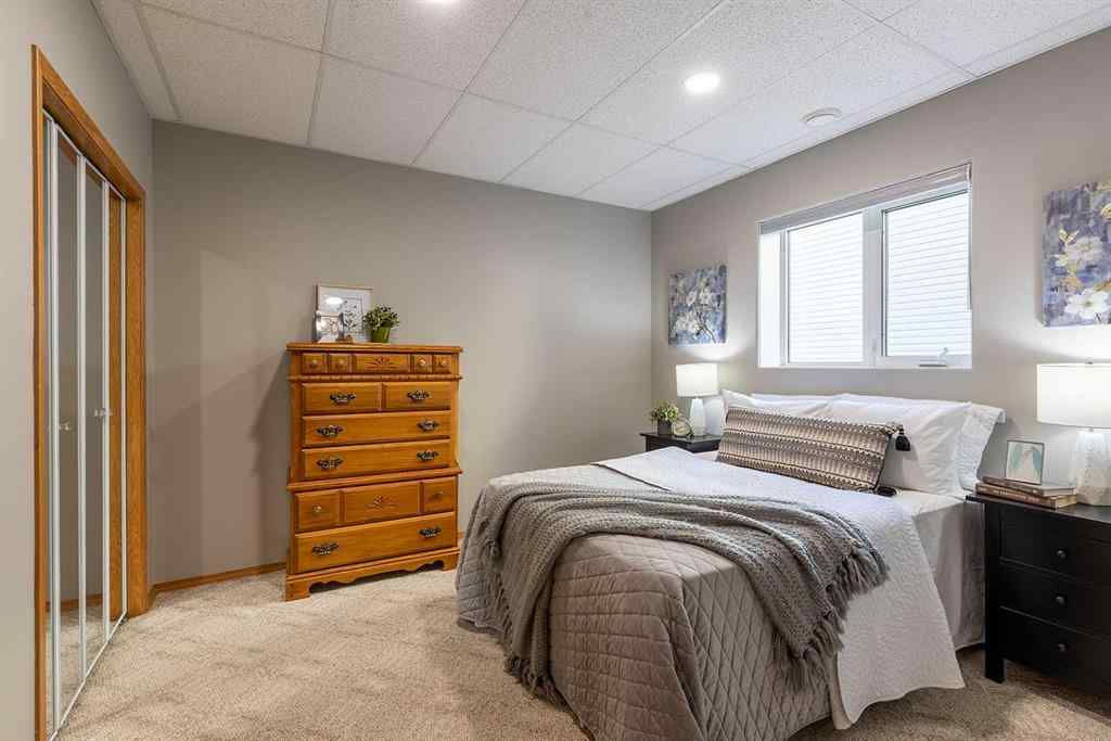 MLS® A2261552 - 58 Cottonwood Court SW in Cottonwood Medicine Hat, Residential